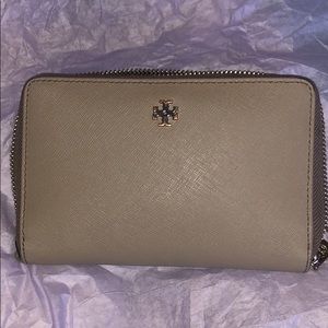 Tory Burch French Gray Zip around Wallet
